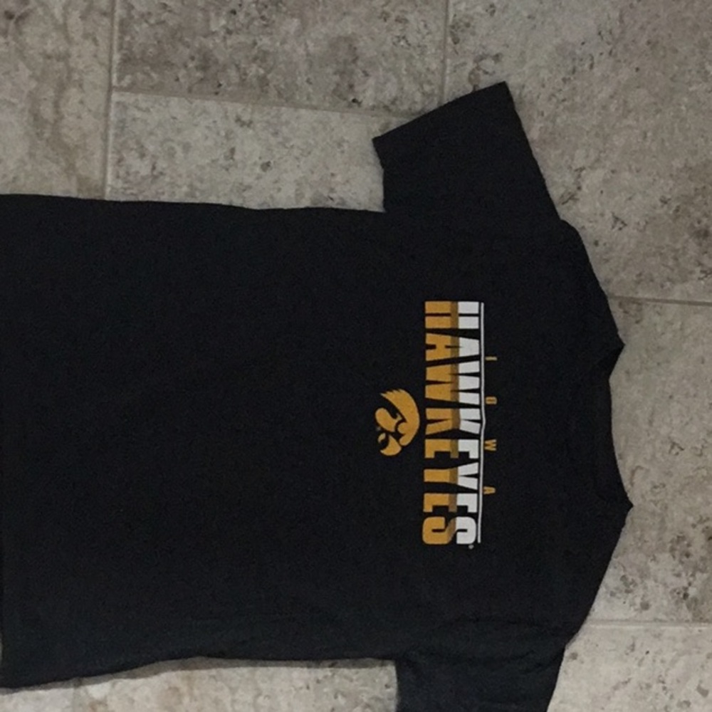 Iowa Hawkeyes T Shirt Boys Large